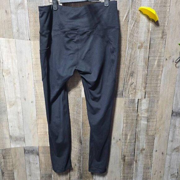 5/$25 Black Phone Pocket Plus Size Athletic Workout Lounge Leggings - Picture 2 of 3